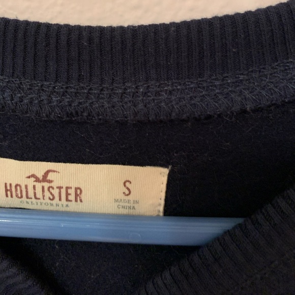 Hollister sweatshirt - Picture 3 of 3